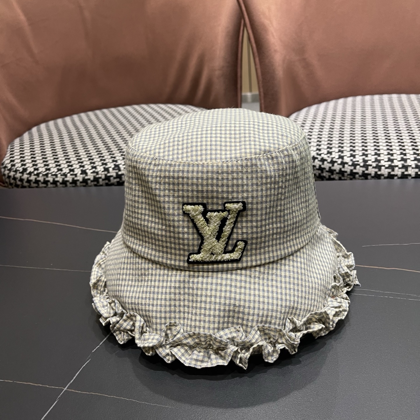 LV路易威登 韩版花边格纹渔夫帽子女春秋季时尚显脸小盆帽 户外出游防晒遮阳帽