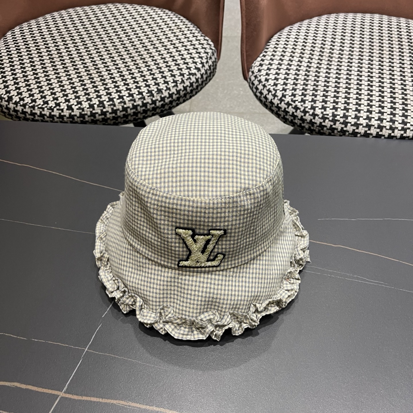 LV路易威登 韩版花边格纹渔夫帽子女春秋季时尚显脸小盆帽 户外出游防晒遮阳帽
