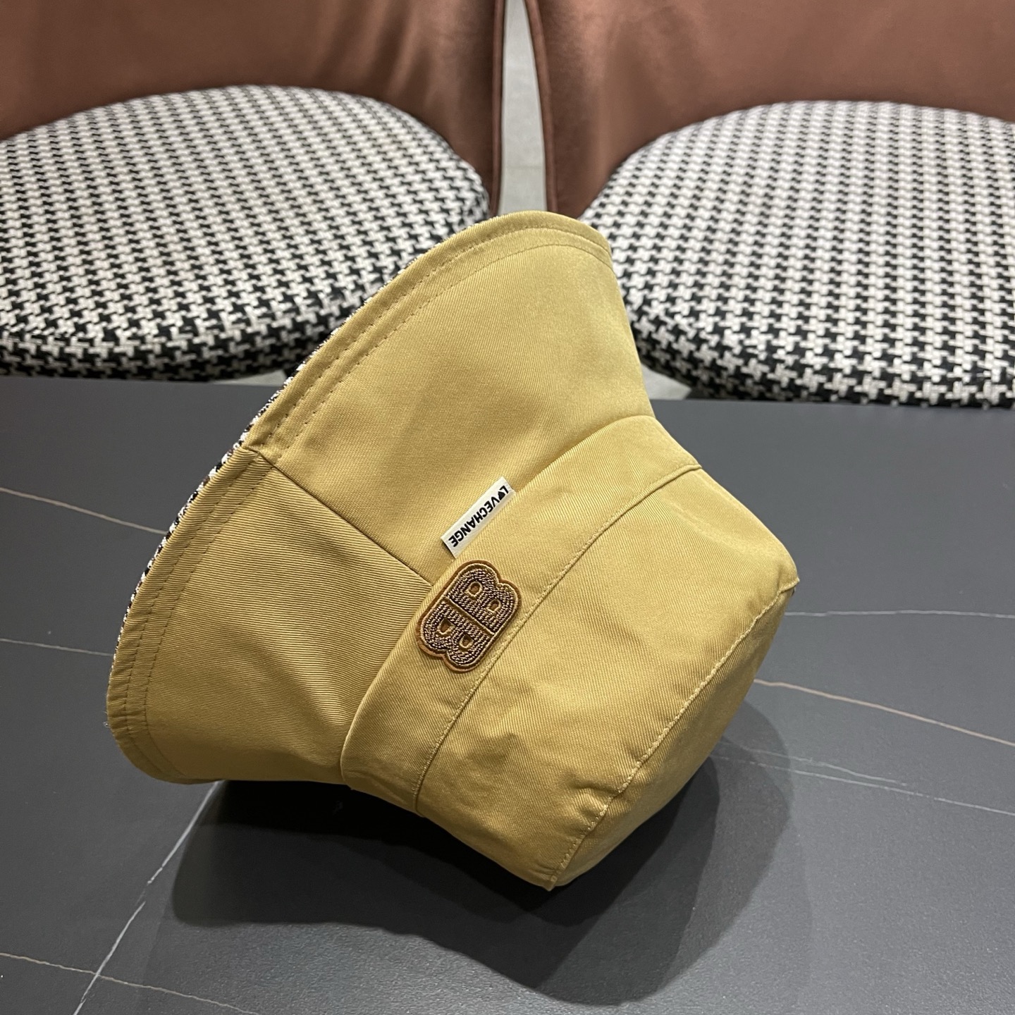 BALENCIAGA巴黎世家 渔夫帽子春季新款简约水桶帽百搭日系时尚盆帽遮阳潮