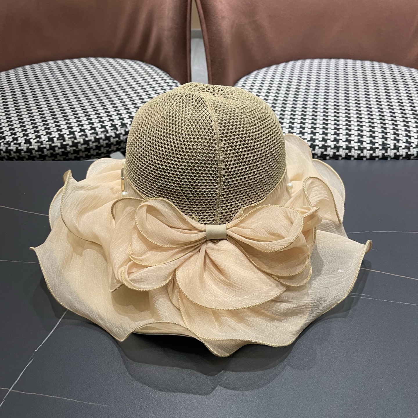 Fendi 芬迪 春夏透气遮阳帽女防晒防紫外线大檐遮脸渔夫帽 户外海边出游防晒帽
