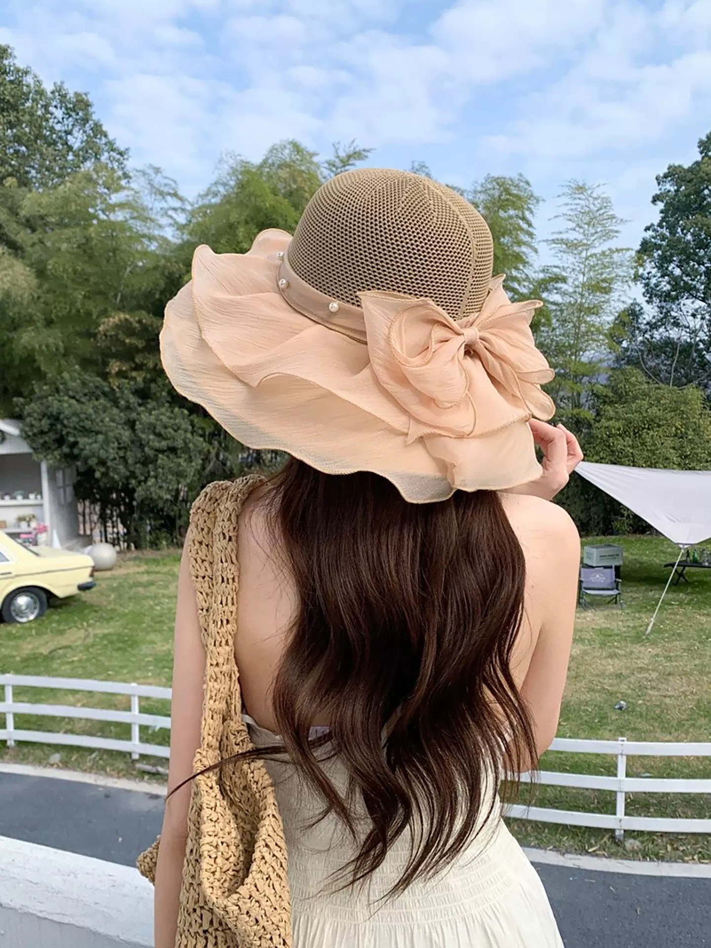 Fendi 芬迪 春夏透气遮阳帽女防晒防紫外线大檐遮脸渔夫帽 户外海边出游防晒帽