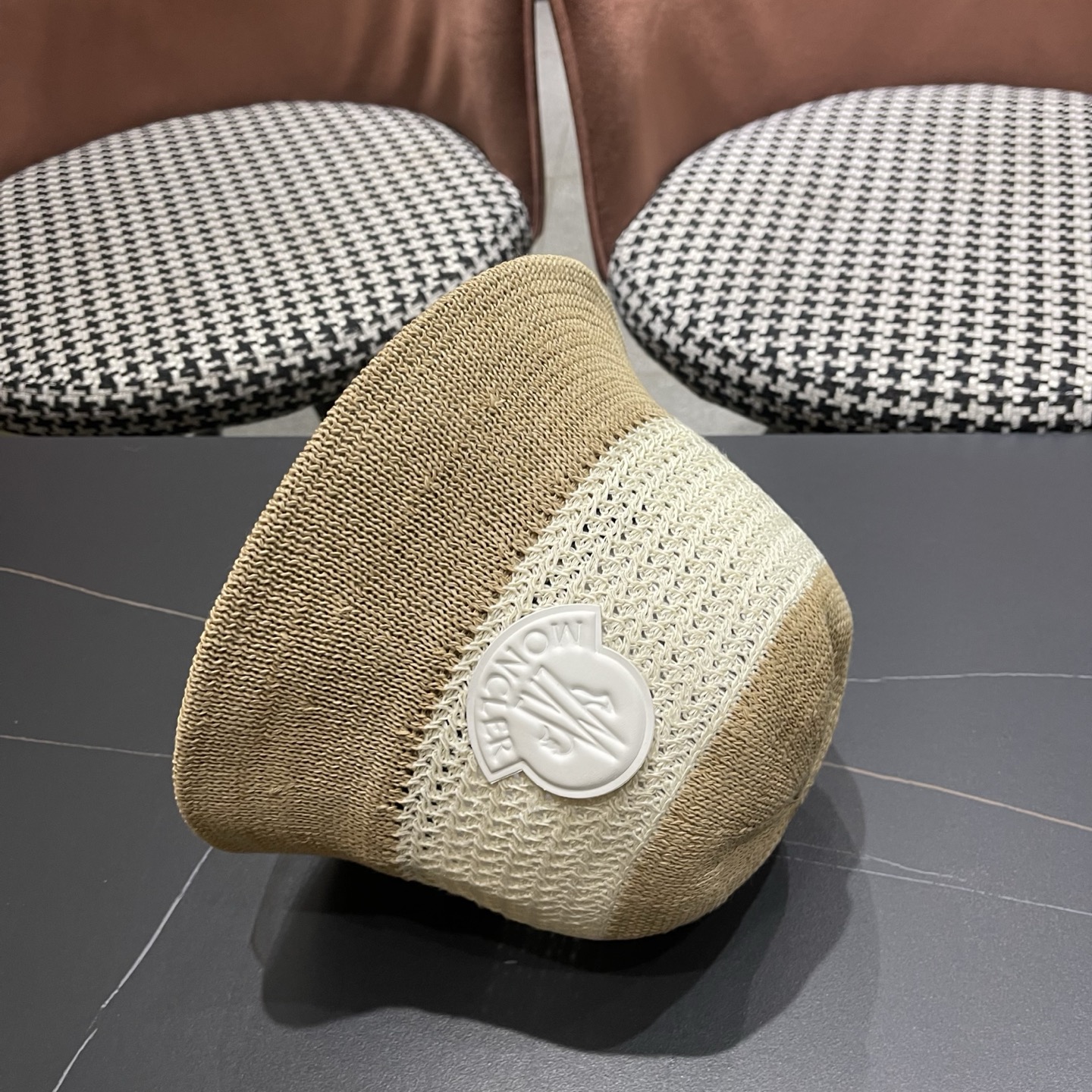 MONCLER（蒙口） 春夏日系复古镂空针织渔夫帽女前长后短 显脸小百搭素颜盆帽遮阳帽