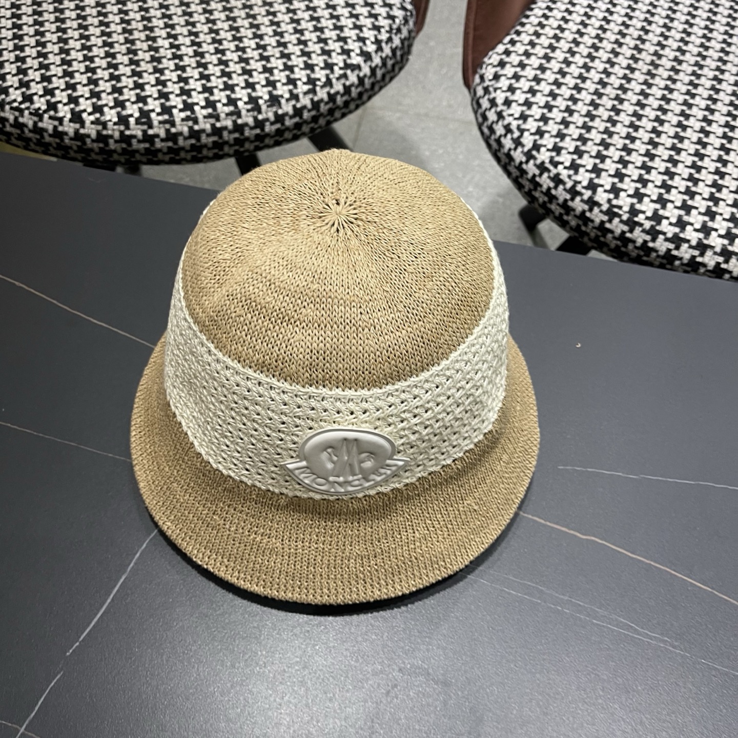 MONCLER（蒙口） 春夏日系复古镂空针织渔夫帽女前长后短 显脸小百搭素颜盆帽遮阳帽
