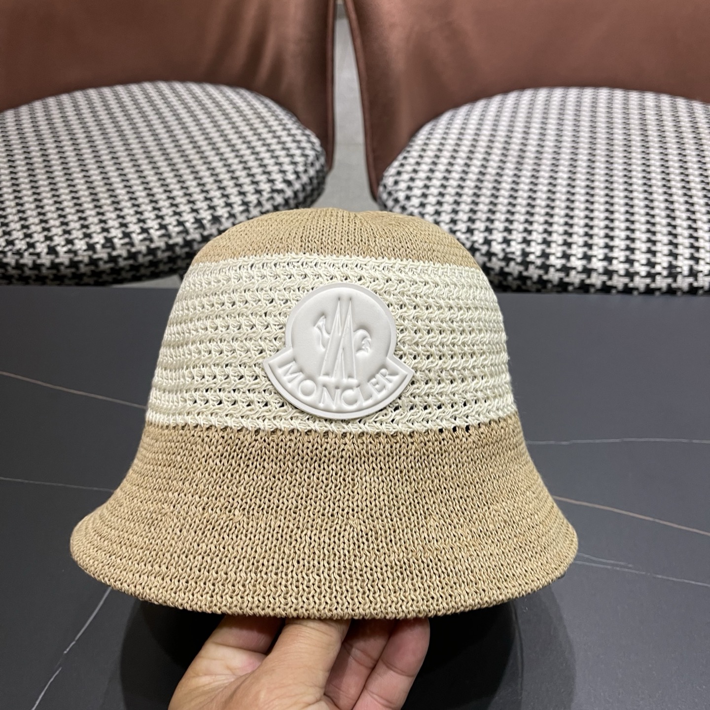 MONCLER（蒙口） 春夏日系复古镂空针织渔夫帽女前长后短 显脸小百搭素颜盆帽遮阳帽