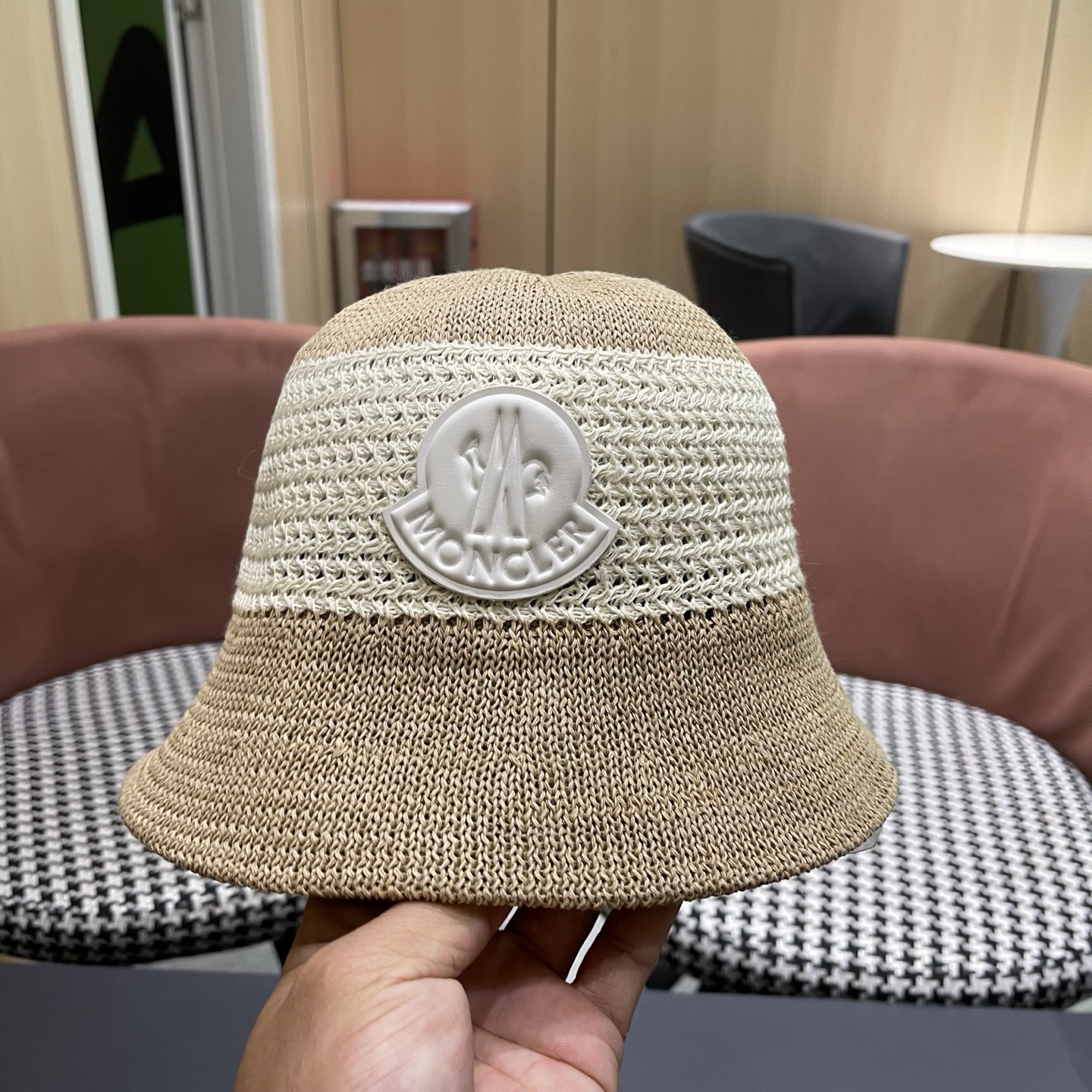 MONCLER（蒙口） 春夏日系复古镂空针织渔夫帽女前长后短 显脸小百搭素颜盆帽遮阳帽