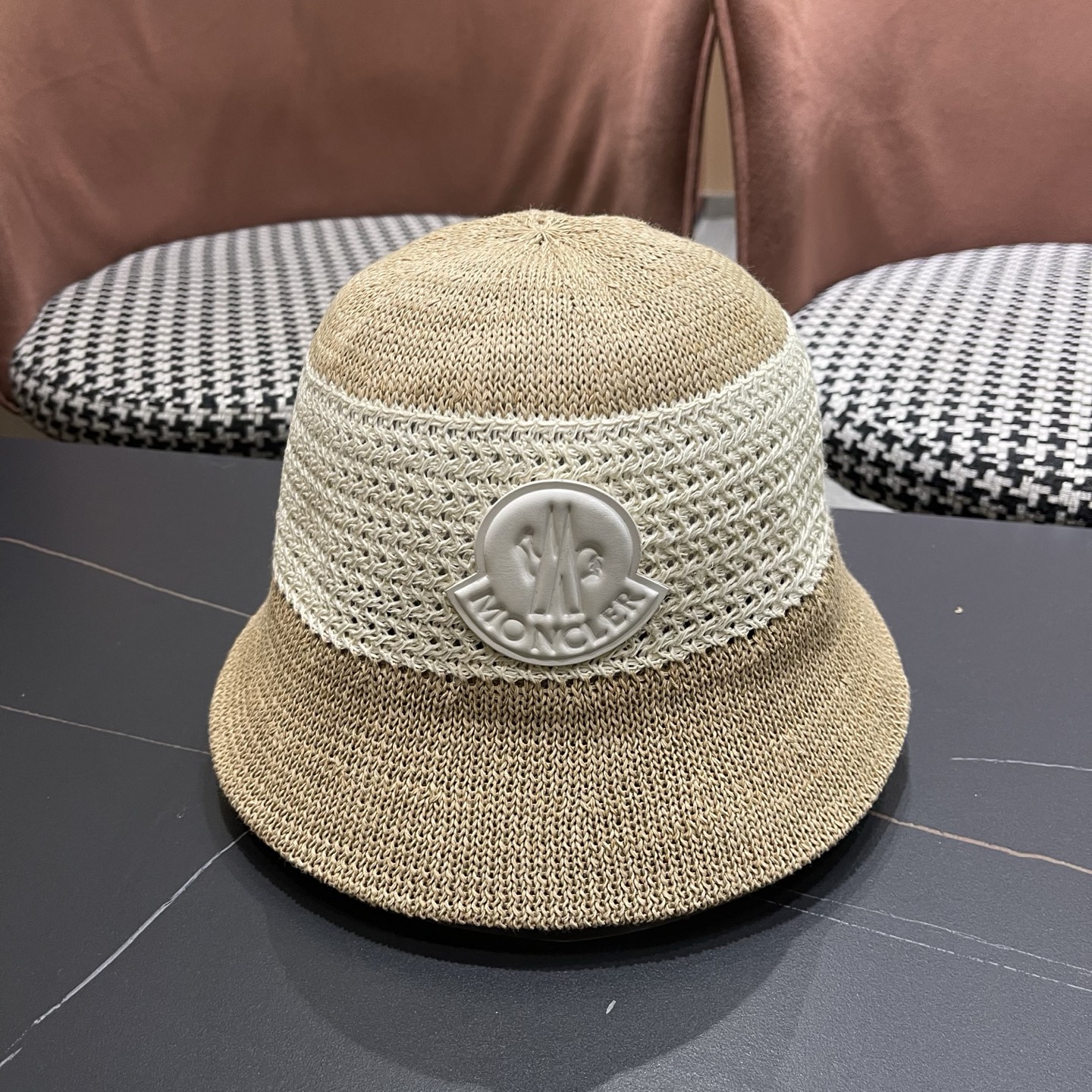 MONCLER（蒙口） 春夏日系复古镂空针织渔夫帽女前长后短 显脸小百搭素颜盆帽遮阳帽