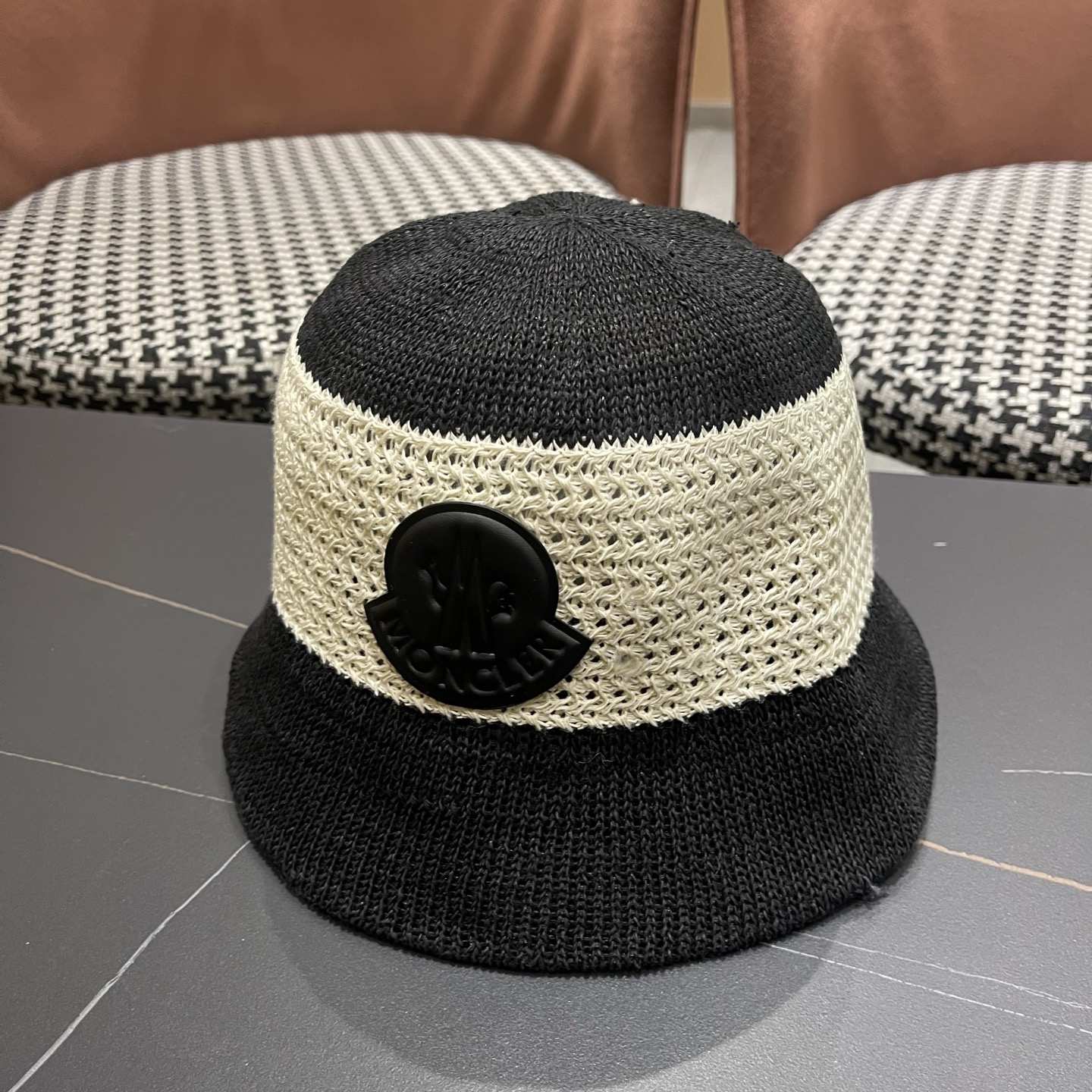 MONCLER（蒙口） 春夏日系复古镂空针织渔夫帽女前长后短 显脸小百搭素颜盆帽遮阳帽