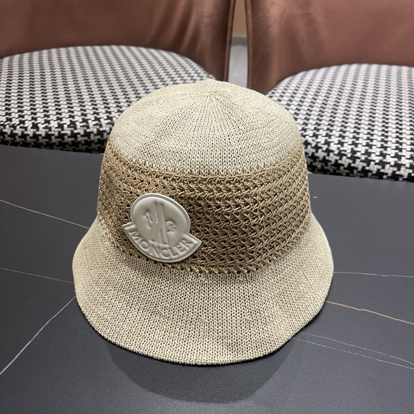 MONCLER（蒙口） 春夏日系复古镂空针织渔夫帽女前长后短 显脸小百搭素颜盆帽遮阳帽