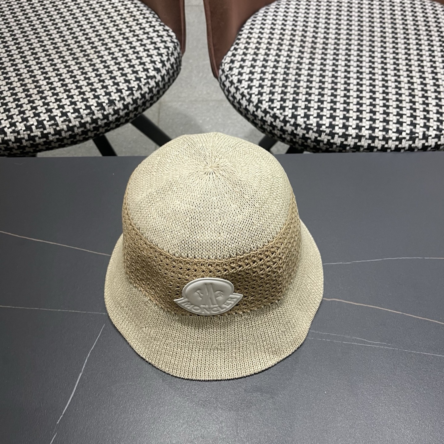 MONCLER（蒙口） 春夏日系复古镂空针织渔夫帽女前长后短 显脸小百搭素颜盆帽遮阳帽