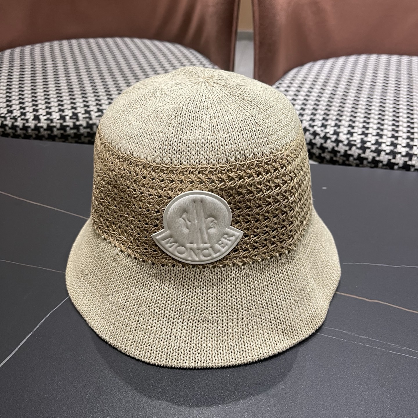 MONCLER（蒙口） 春夏日系复古镂空针织渔夫帽女前长后短 显脸小百搭素颜盆帽遮阳帽