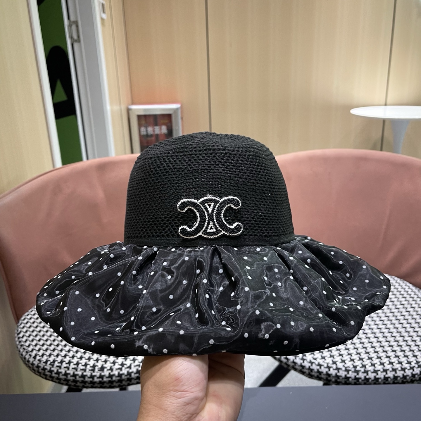 赛琳CELINE 春夏新款时尚波点大沿遮阳女渔夫帽度假遮脸防晒帽户外休闲太阳帽 