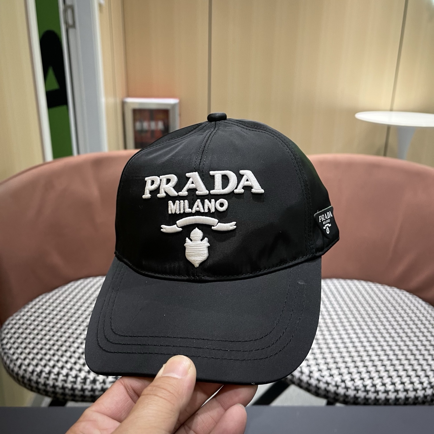 【Prada普拉达】早春新款刺绣大牌款棒球帽，经典款男女通用 