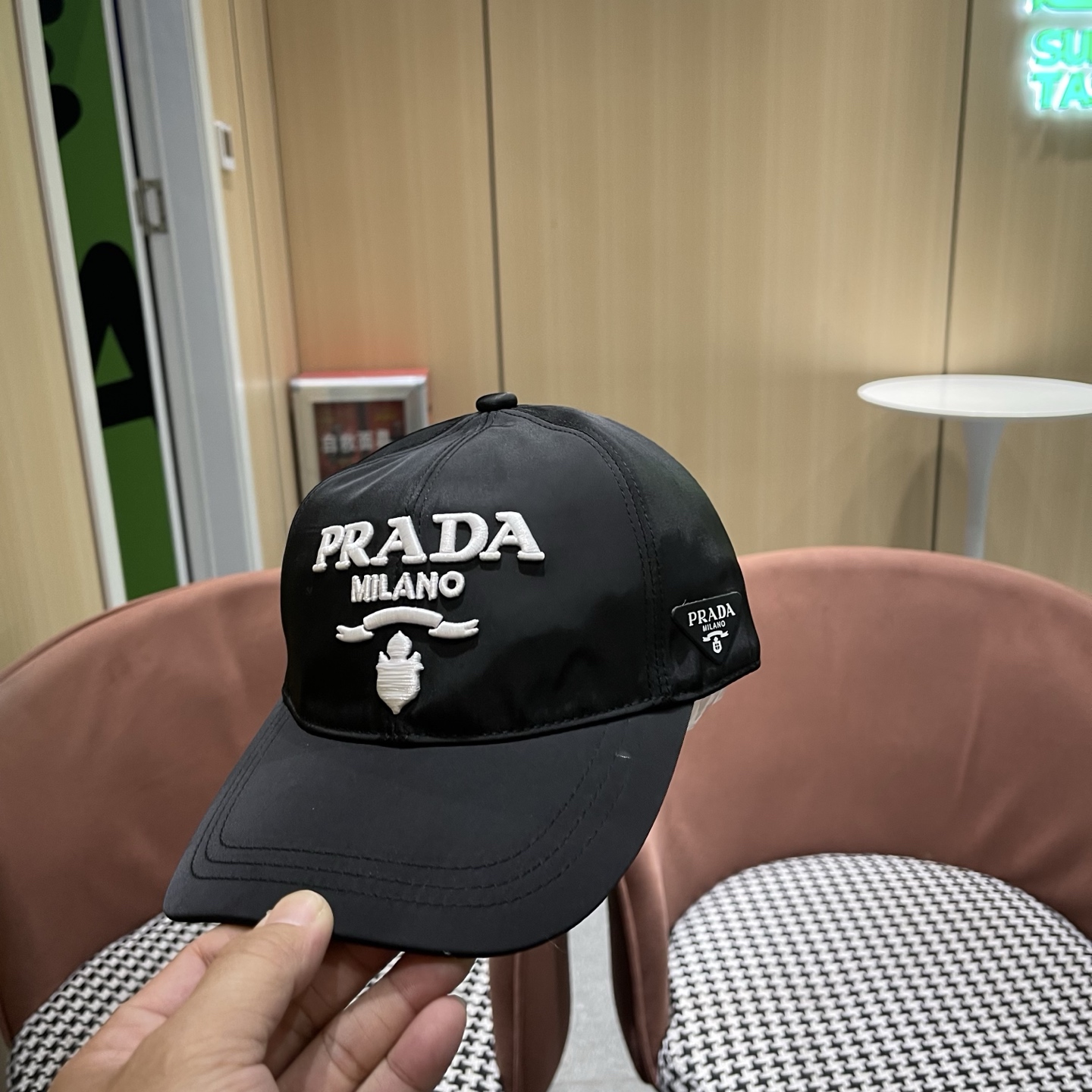 【Prada普拉达】早春新款刺绣大牌款棒球帽，经典款男女通用 