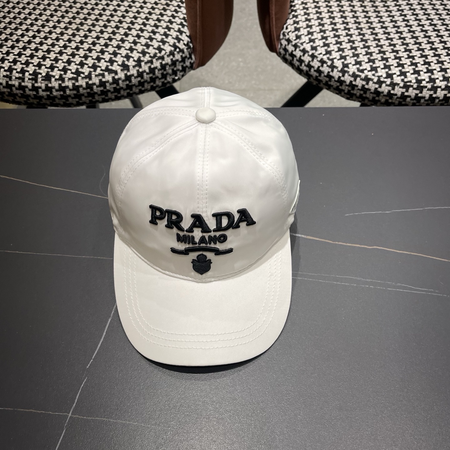 【Prada普拉达】早春新款刺绣大牌款棒球帽，经典款男女通用 