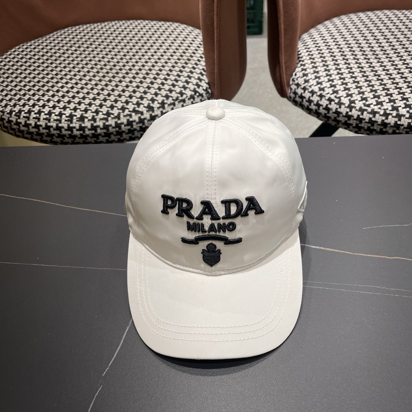 【Prada普拉达】早春新款刺绣大牌款棒球帽，经典款男女通用 