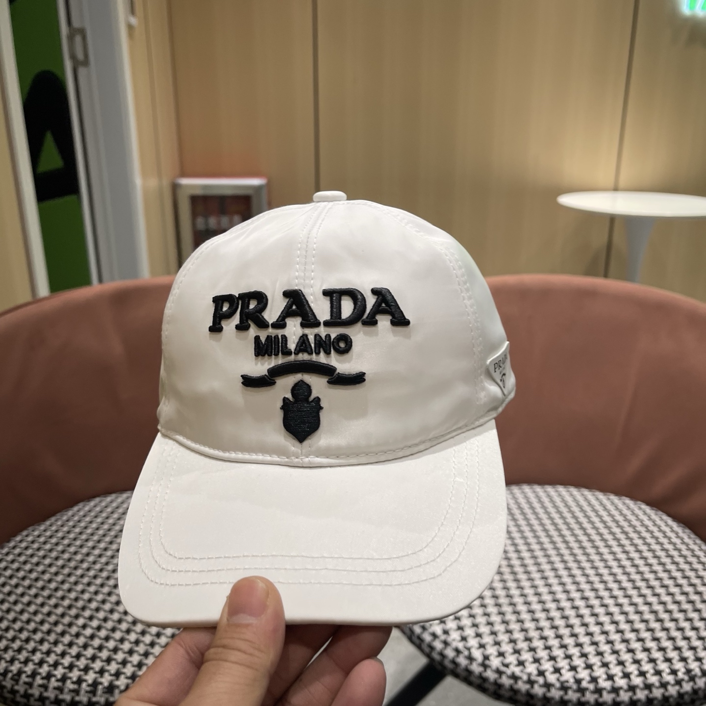 【Prada普拉达】早春新款刺绣大牌款棒球帽，经典款男女通用 
