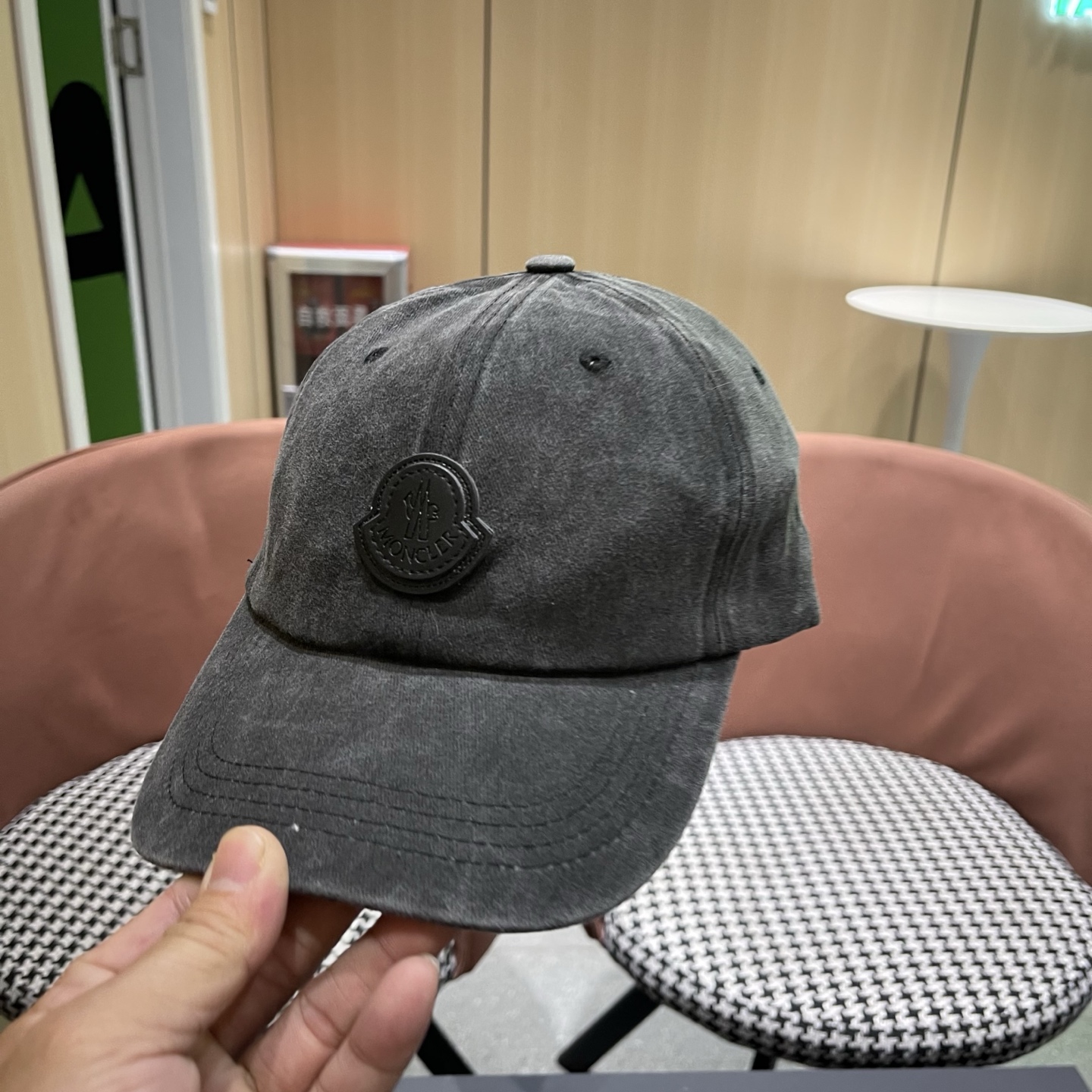 蒙口Moncler春款新款个性棒球帽，透气性巨佳，四季佩戴款高颜值时尚单品！男女同款