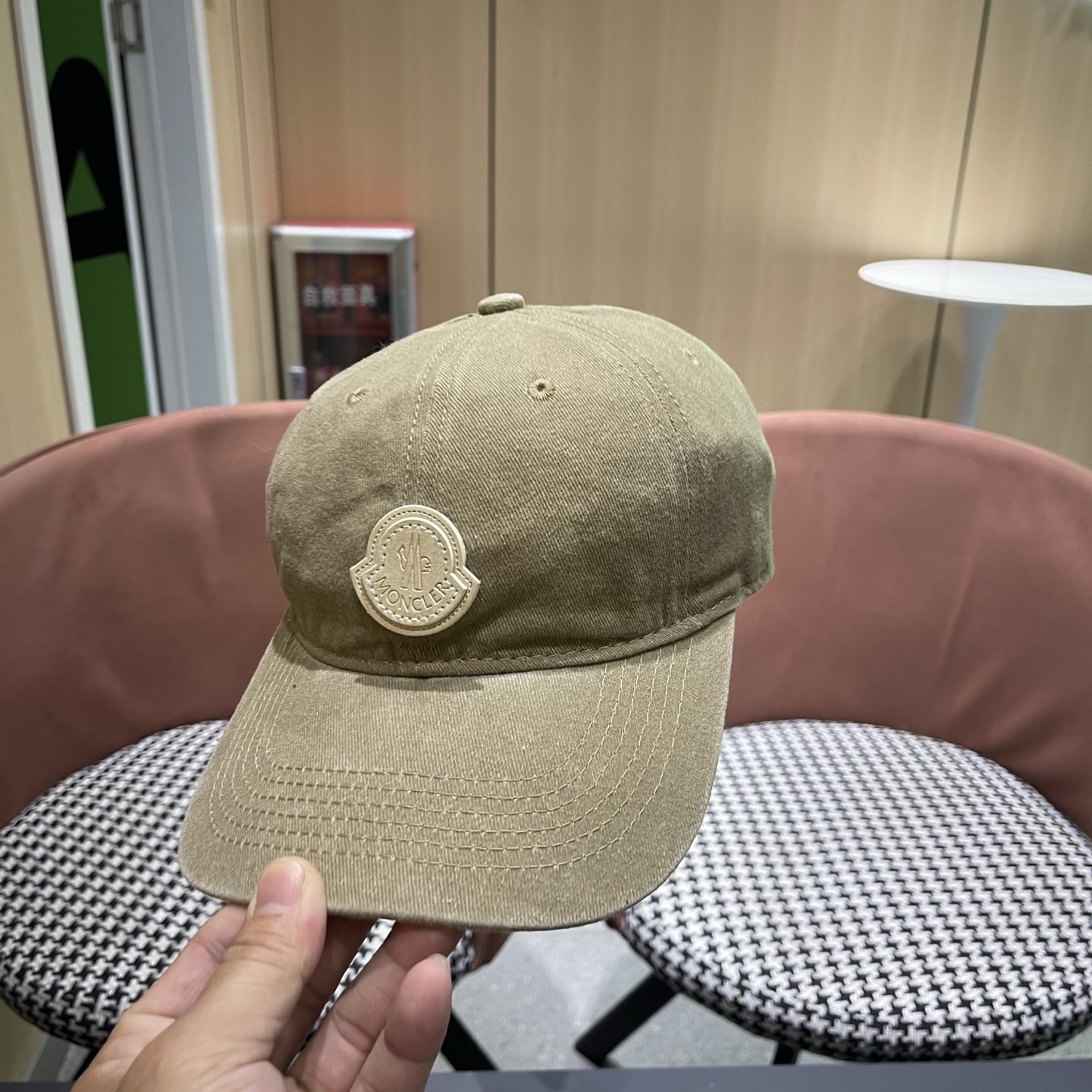 蒙口Moncler春款新款个性棒球帽，透气性巨佳，四季佩戴款高颜值时尚单品！男女同款