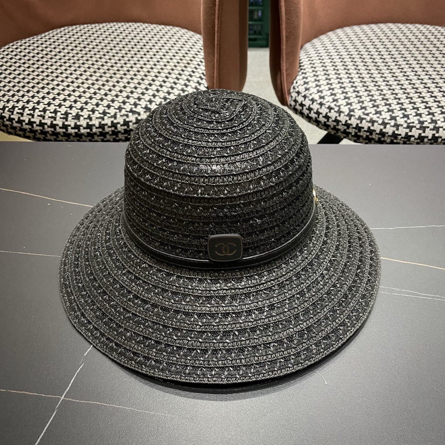 NO:764917,[Chanel Chanel] New woven straw hat, a must-have for vacation and leisure, an elegant and elegant straw hat, fisherman hat, baseball cap, hat, chanel, chanel, espadrilles, hats19860909【Chanel香奈儿】新款编织草帽,度假休闲必备,优雅大方的一款帽子草帽渔夫帽棒球帽,帽子,chanel,chanel,espadrilles,hats,hat