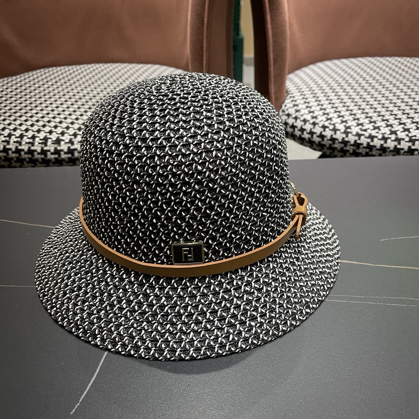 NO:764876,Fendi Fendi Hepburn style bright silk fisherman hat women's summer hollow breathable sun protection straw hat fashionable temperament travel beach hat hat straw hat fisherman hat baseball cap, hat, fendi, fendi, espadrilles, hats19860909Fendi 芬迪 赫本风亮丝渔夫帽女夏季镂空透气防 晒遮阳草帽时尚气质出游沙滩帽帽子草帽渔夫帽棒球帽,帽子,fendi,fendi,espadrilles,hats,hat