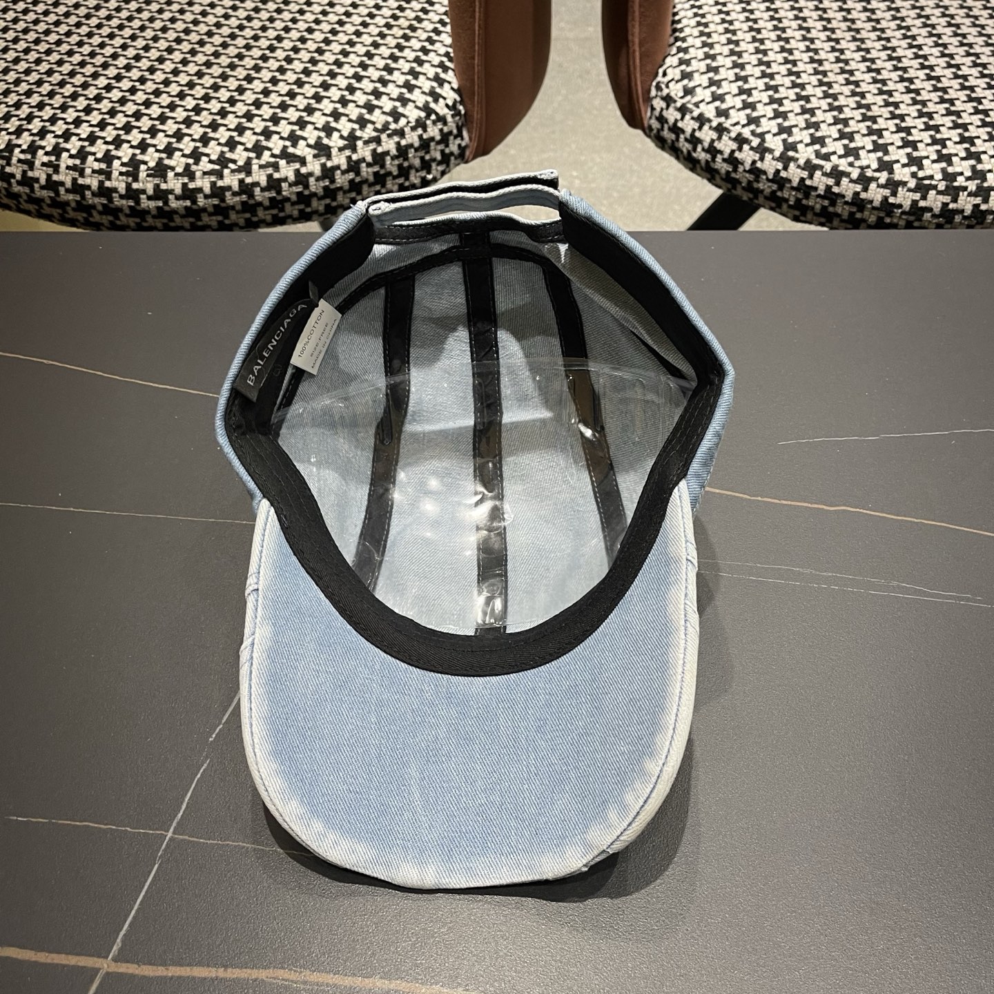 Balenciaga 巴黎世家新款洗水做旧牛仔棒球帽  🧢简约时尚超级无敌好看的帽子！