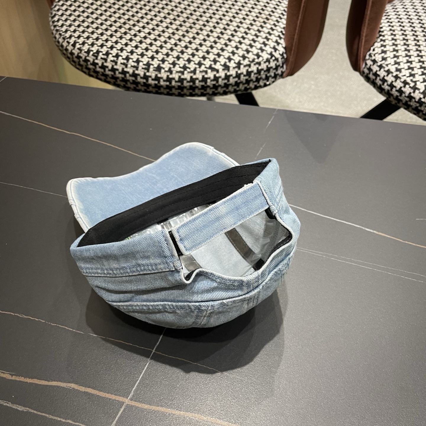 Balenciaga 巴黎世家新款洗水做旧牛仔棒球帽  🧢简约时尚超级无敌好看的帽子！
