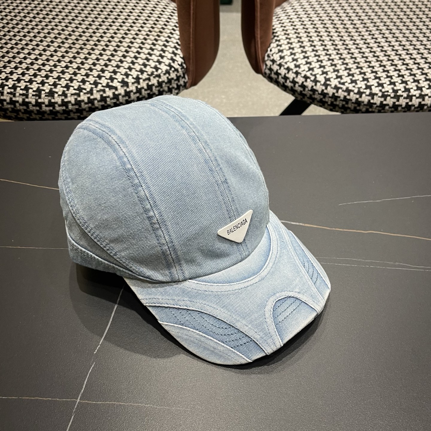 Balenciaga 巴黎世家新款洗水做旧牛仔棒球帽  🧢简约时尚超级无敌好看的帽子！