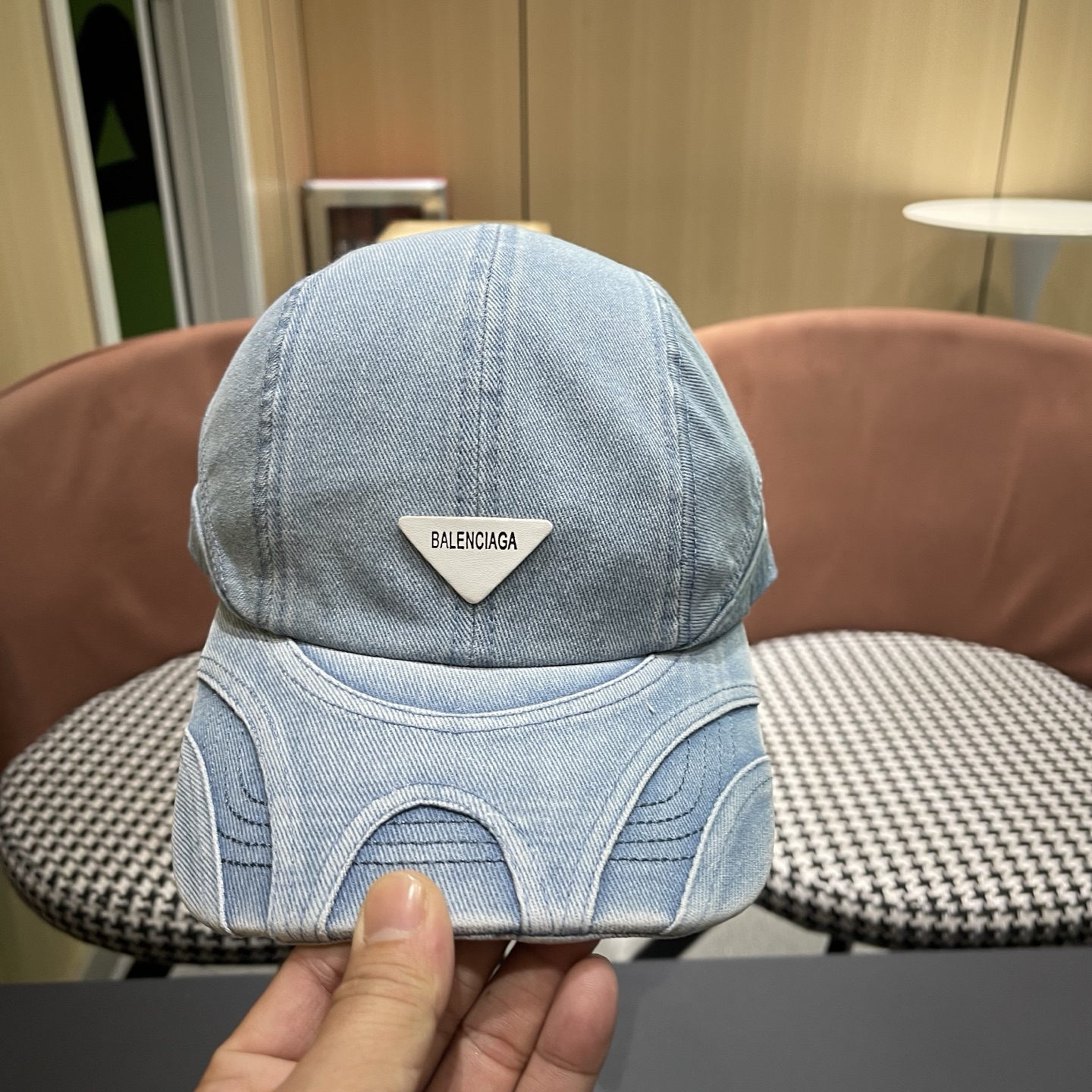 Balenciaga 巴黎世家新款洗水做旧牛仔棒球帽  🧢简约时尚超级无敌好看的帽子！