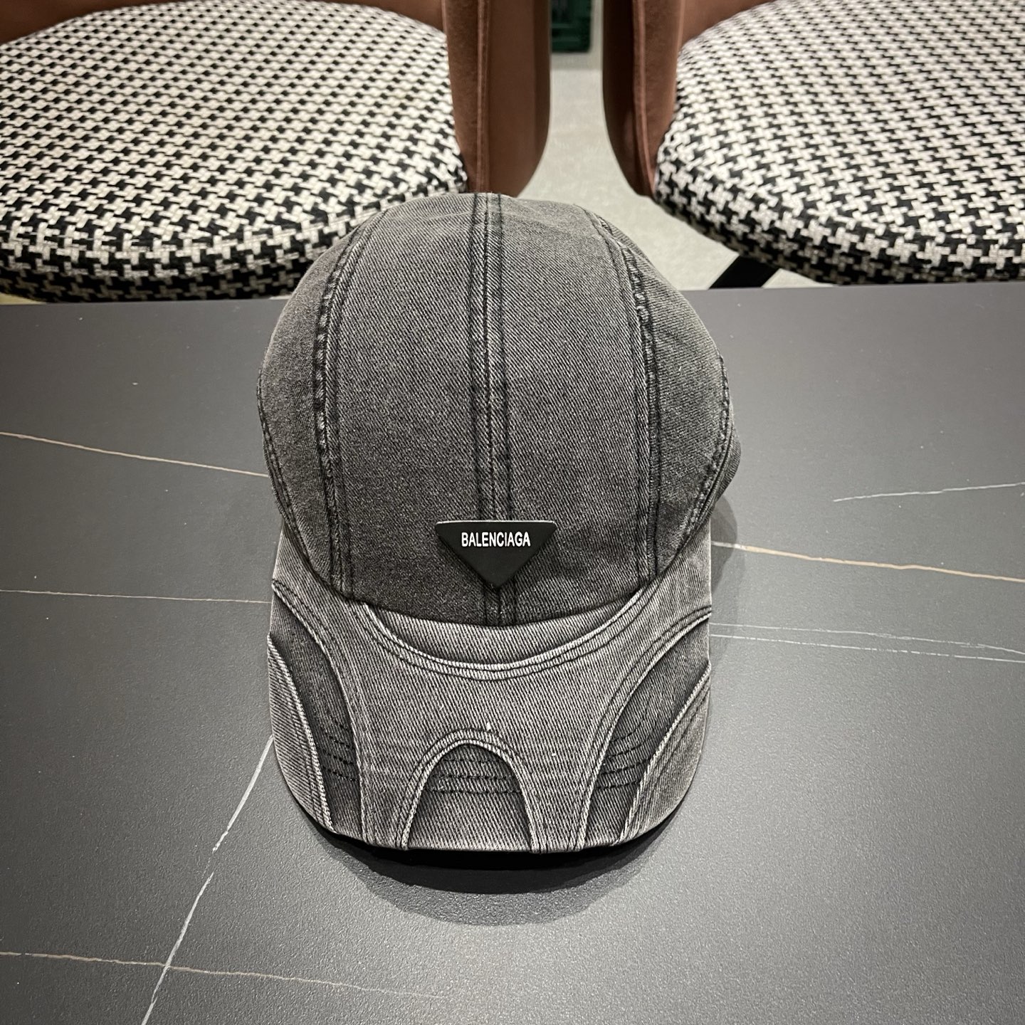 Balenciaga 巴黎世家新款洗水做旧牛仔棒球帽  🧢简约时尚超级无敌好看的帽子！