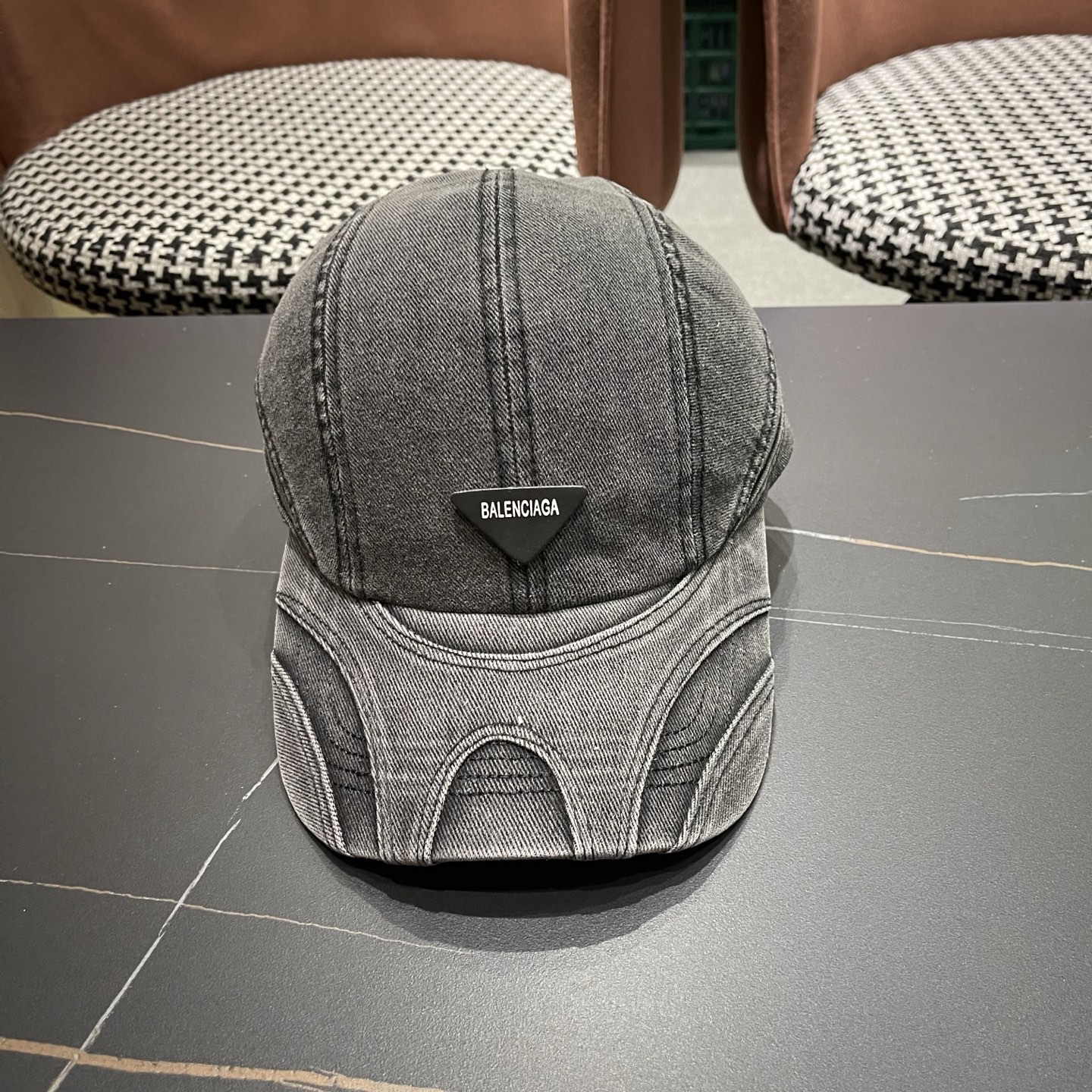 Balenciaga 巴黎世家新款洗水做旧牛仔棒球帽  🧢简约时尚超级无敌好看的帽子！