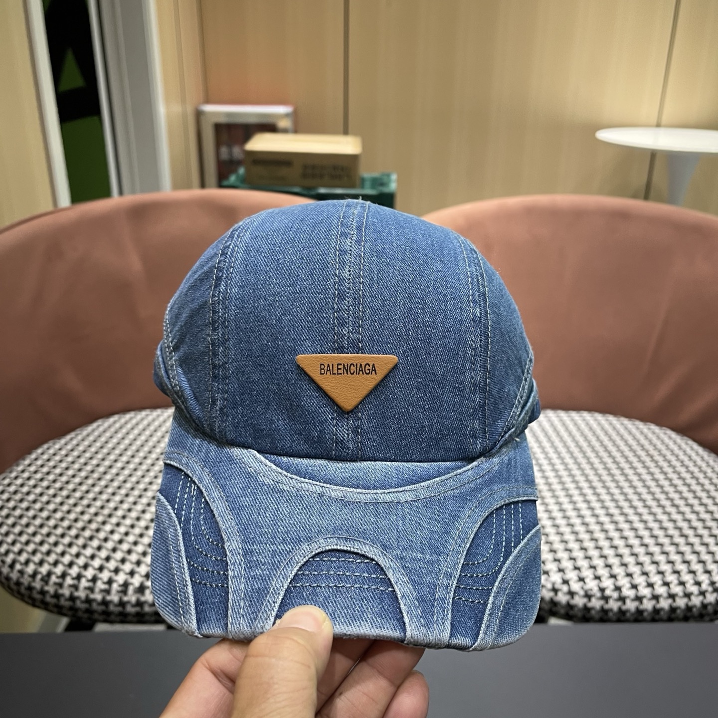 Balenciaga 巴黎世家新款洗水做旧牛仔棒球帽  🧢简约时尚超级无敌好看的帽子！