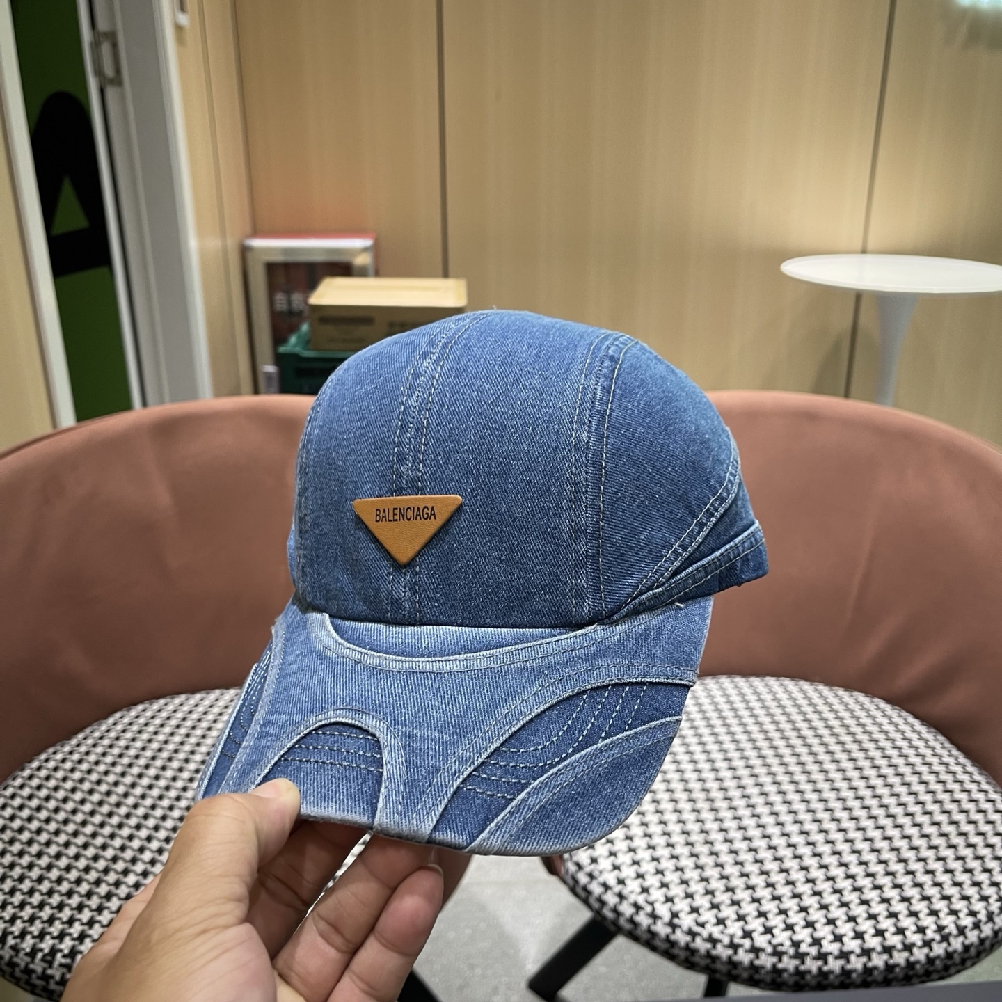 Balenciaga 巴黎世家新款洗水做旧牛仔棒球帽  🧢简约时尚超级无敌好看的帽子！