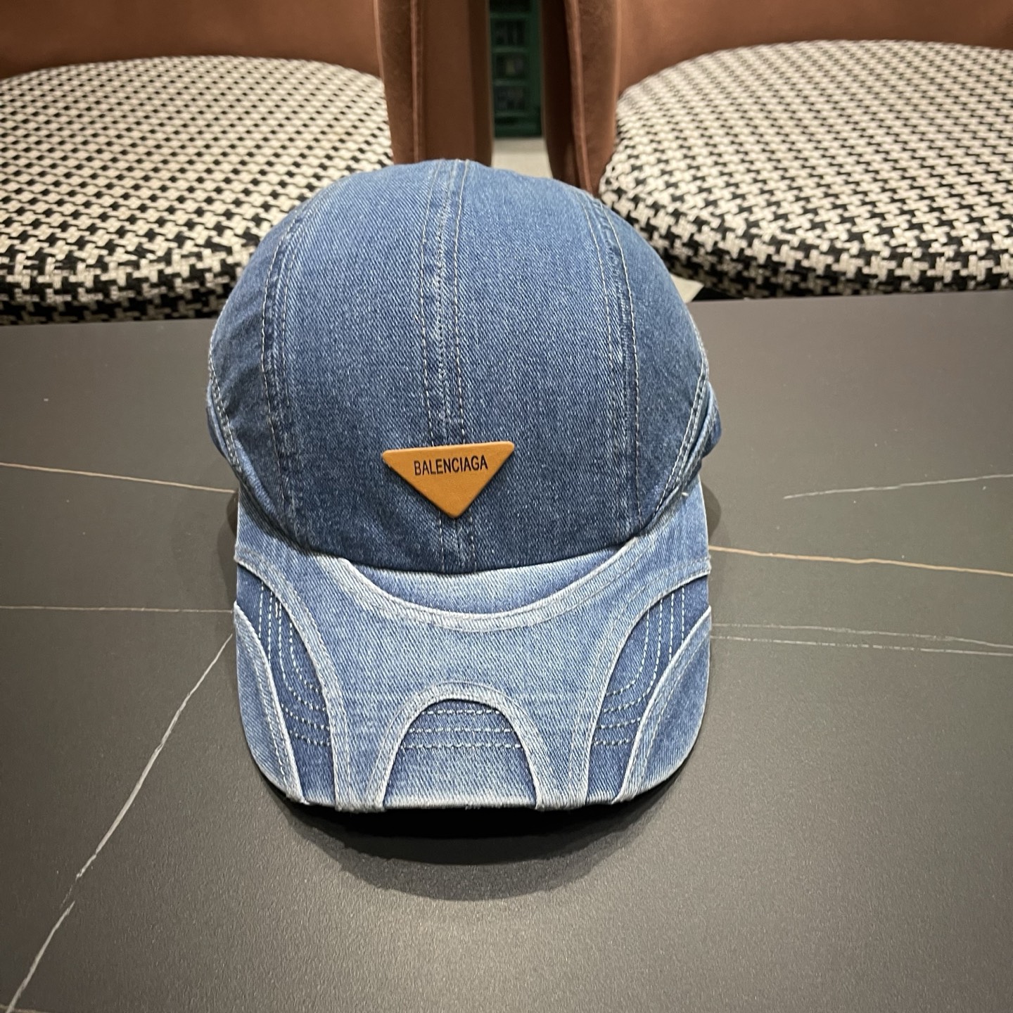 Balenciaga 巴黎世家新款洗水做旧牛仔棒球帽  🧢简约时尚超级无敌好看的帽子！