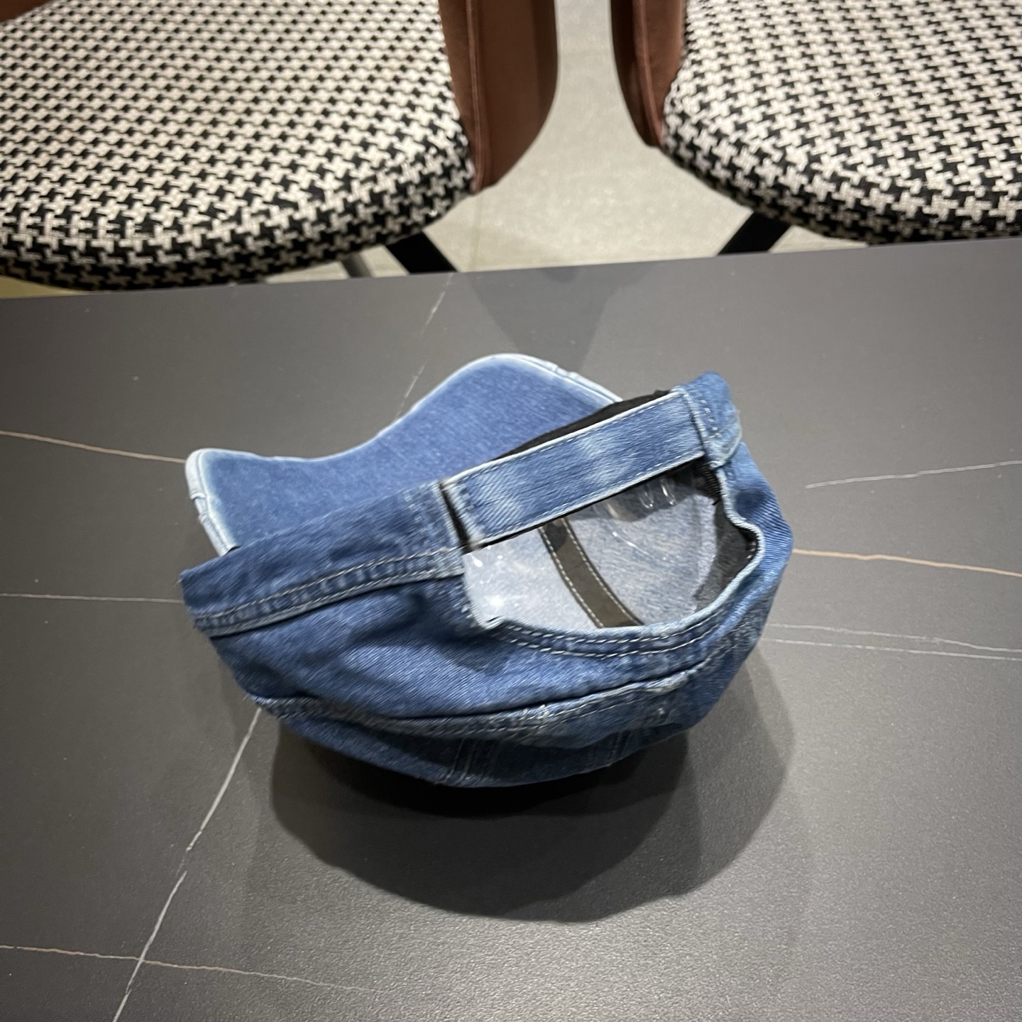 Balenciaga 巴黎世家新款洗水做旧牛仔棒球帽  🧢简约时尚超级无敌好看的帽子！