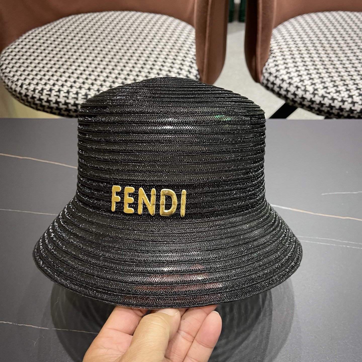 Fendi 芬迪 新款法式复古遮阳帽子女夏季海边度假太阳帽优雅网纱水桶帽