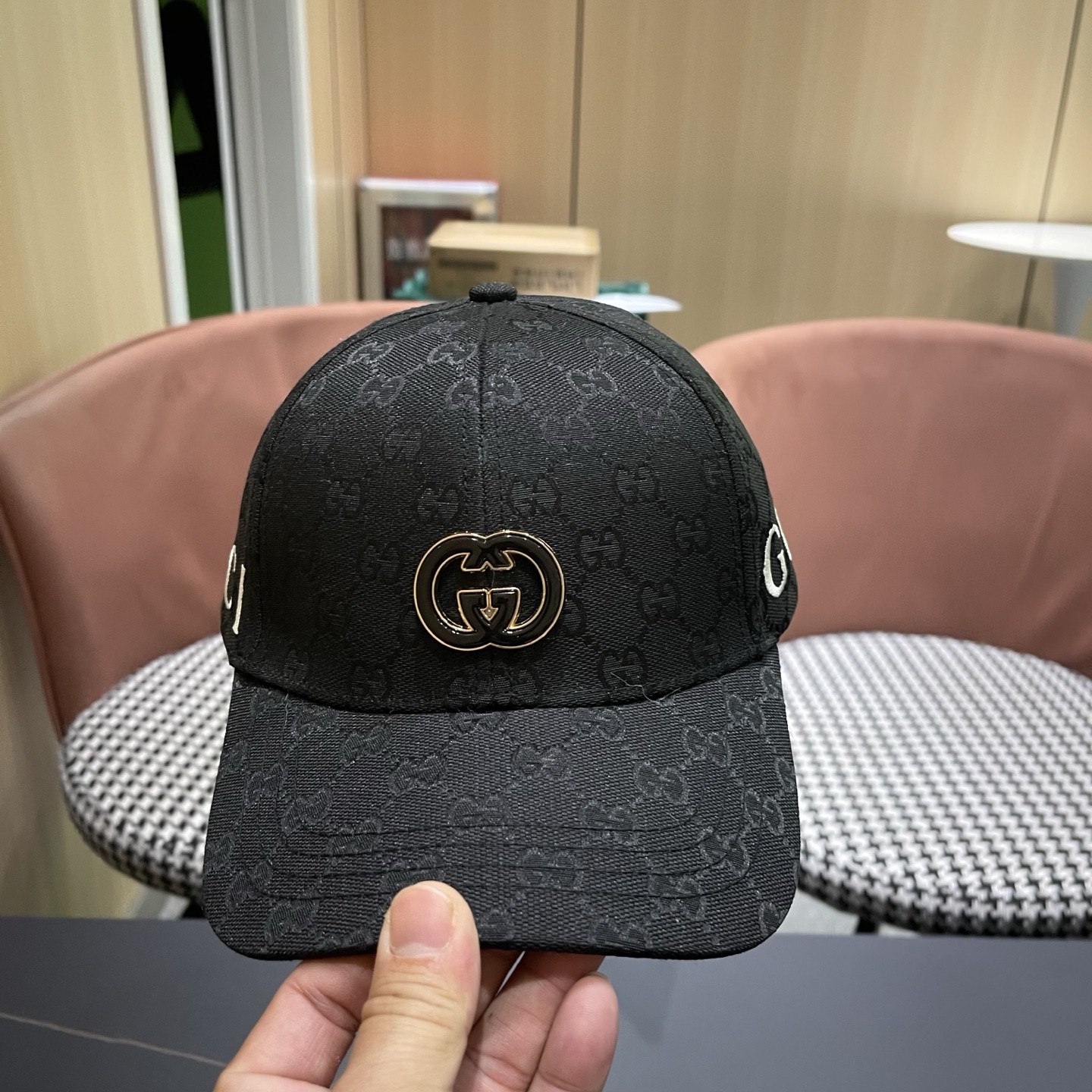 原单品质GUCCI古奇棒球帽火爆来袭 工艺非常精美 高档大气上档次！低调奢华，方便携带！跑量！