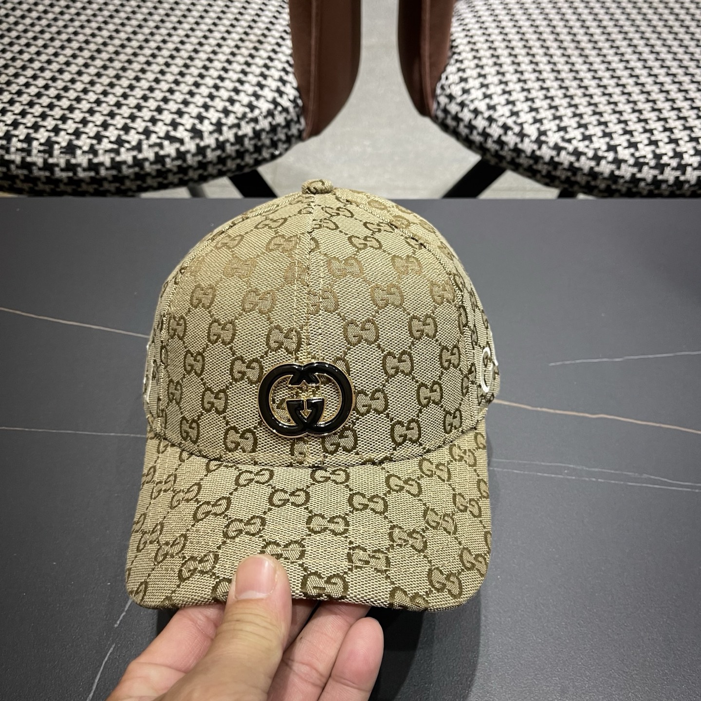 原单品质GUCCI古奇棒球帽火爆来袭 工艺非常精美 高档大气上档次！低调奢华，方便携带！跑量！