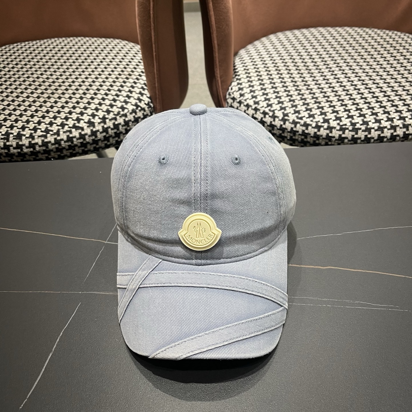 MONCLER蒙口新款洗水做旧棒球帽，男女同款，网红同款