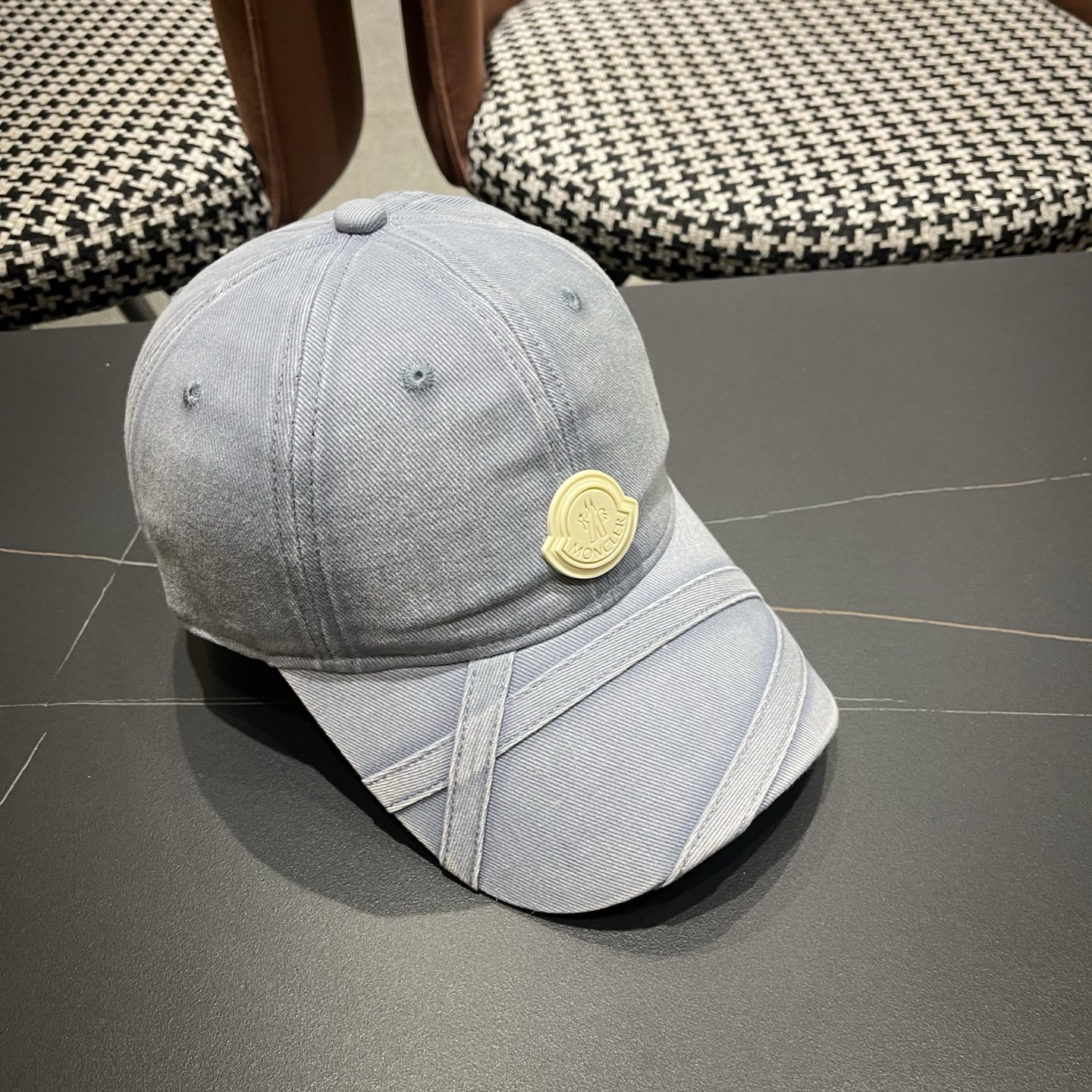 MONCLER蒙口新款洗水做旧棒球帽，男女同款，网红同款