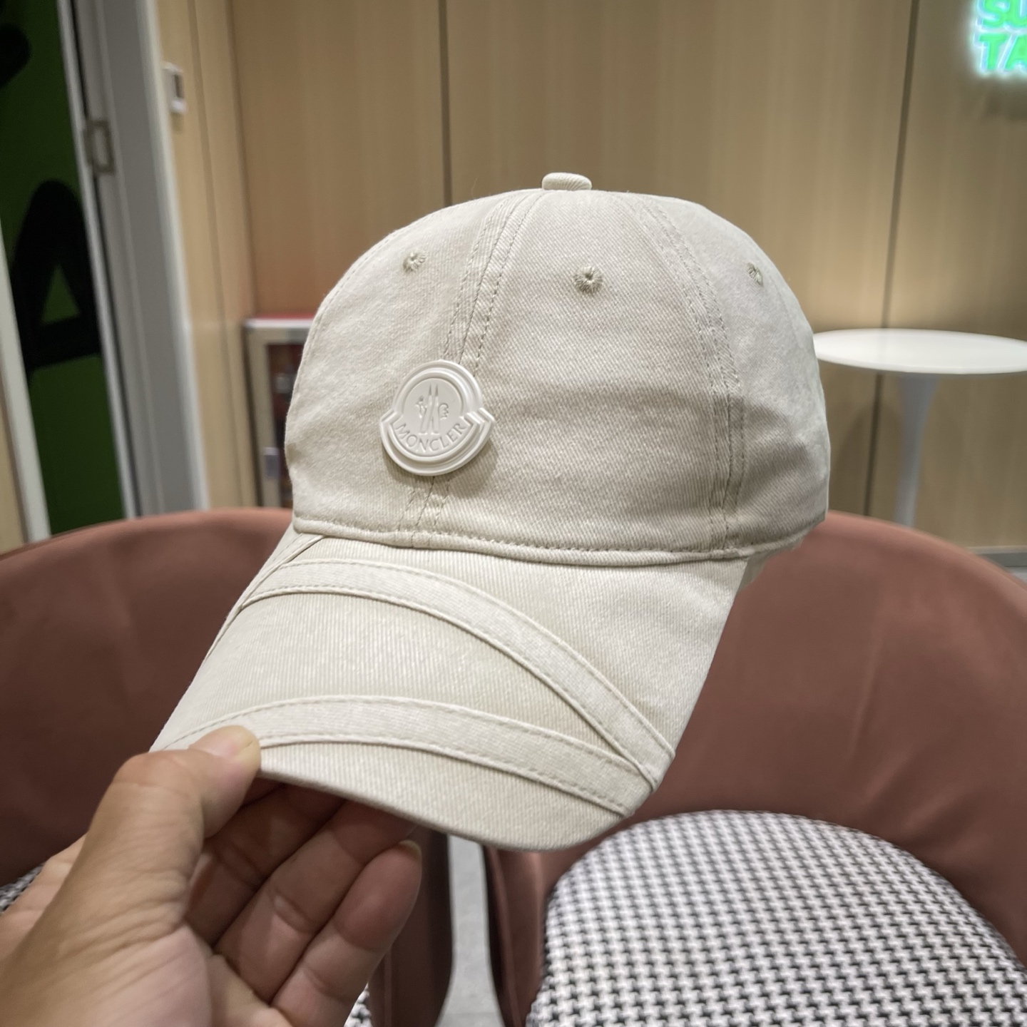 MONCLER蒙口新款洗水做旧棒球帽，男女同款，网红同款