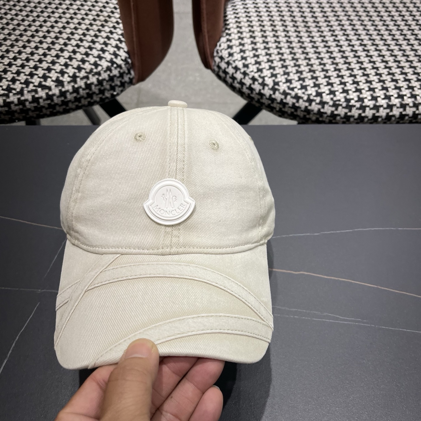 MONCLER蒙口新款洗水做旧棒球帽，男女同款，网红同款