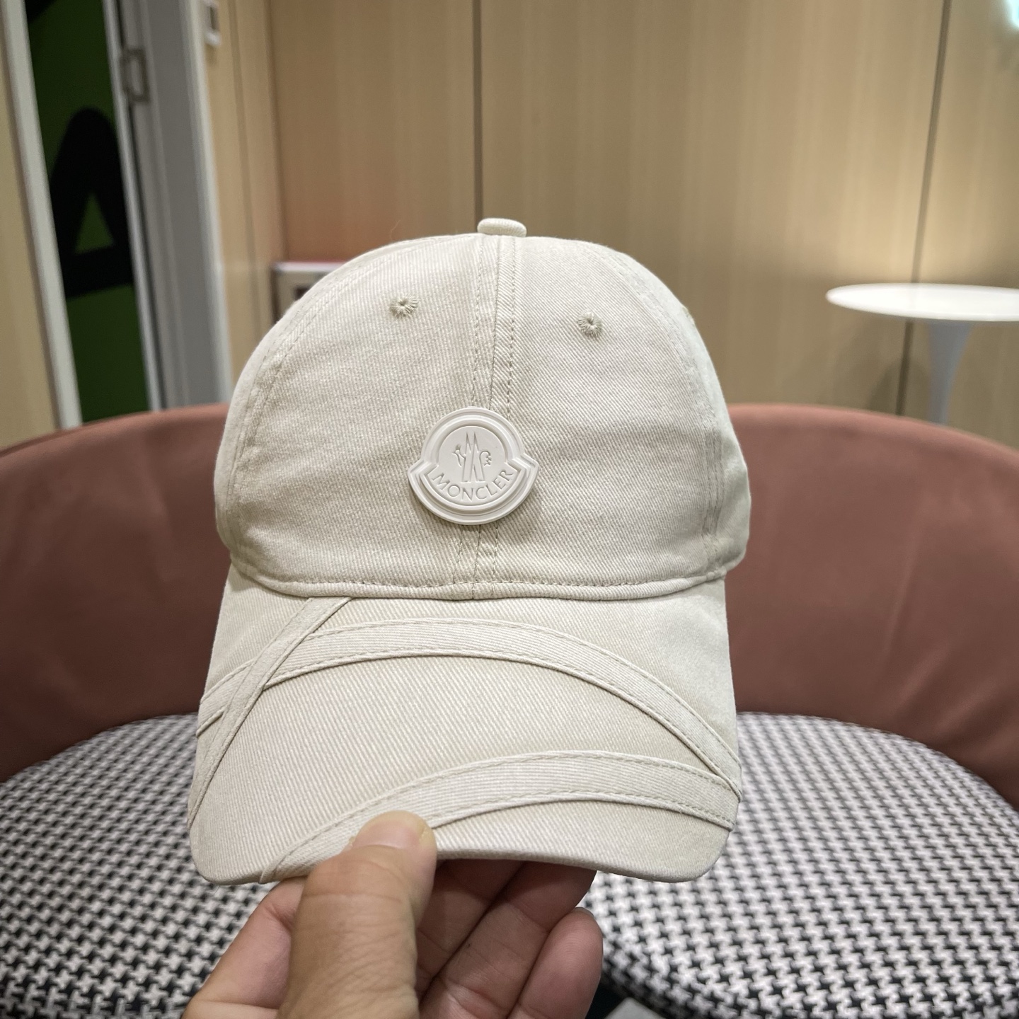 MONCLER蒙口新款洗水做旧棒球帽，男女同款，网红同款