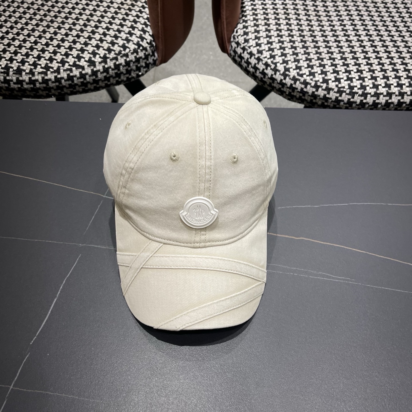 MONCLER蒙口新款洗水做旧棒球帽，男女同款，网红同款