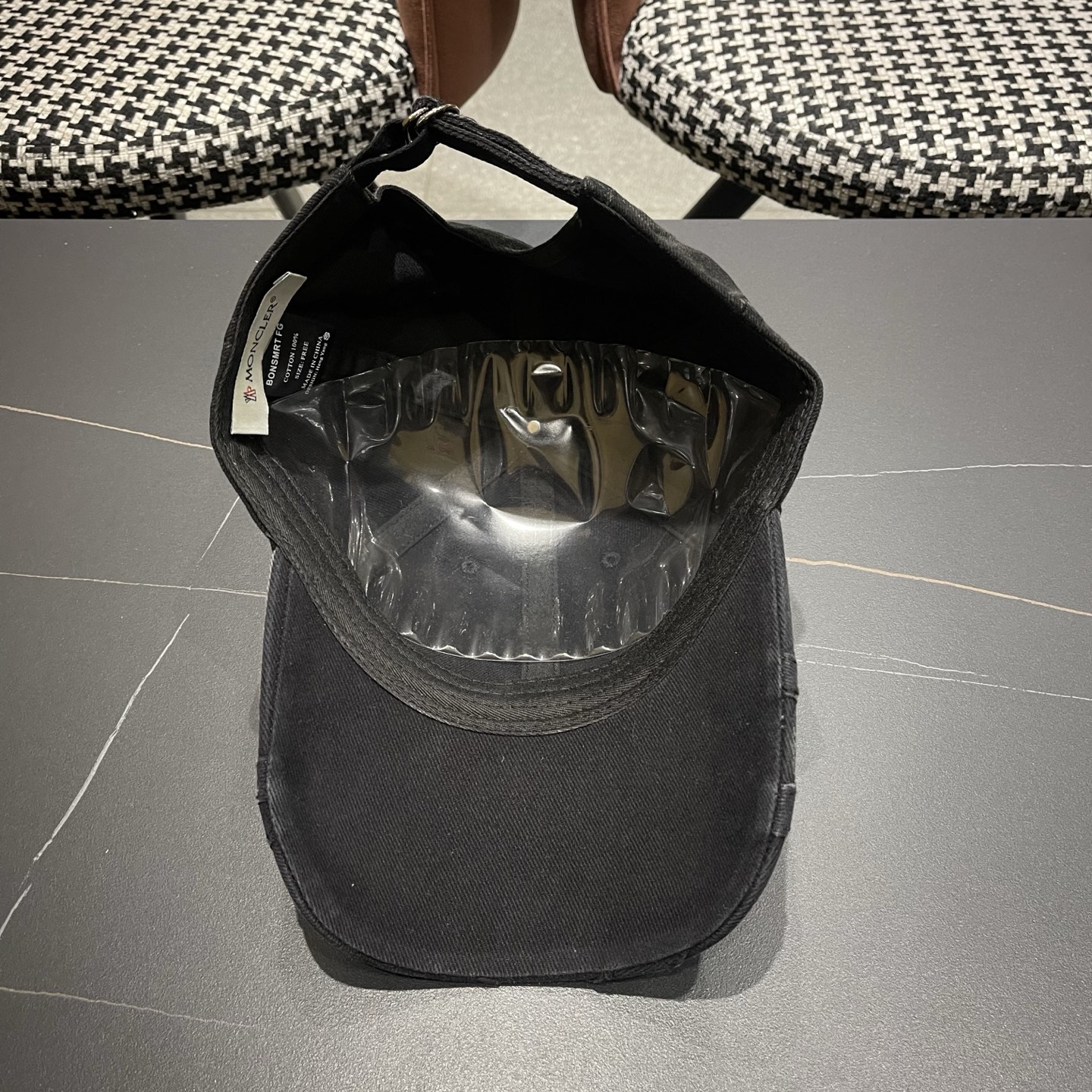 MONCLER蒙口新款洗水做旧棒球帽，男女同款，网红同款