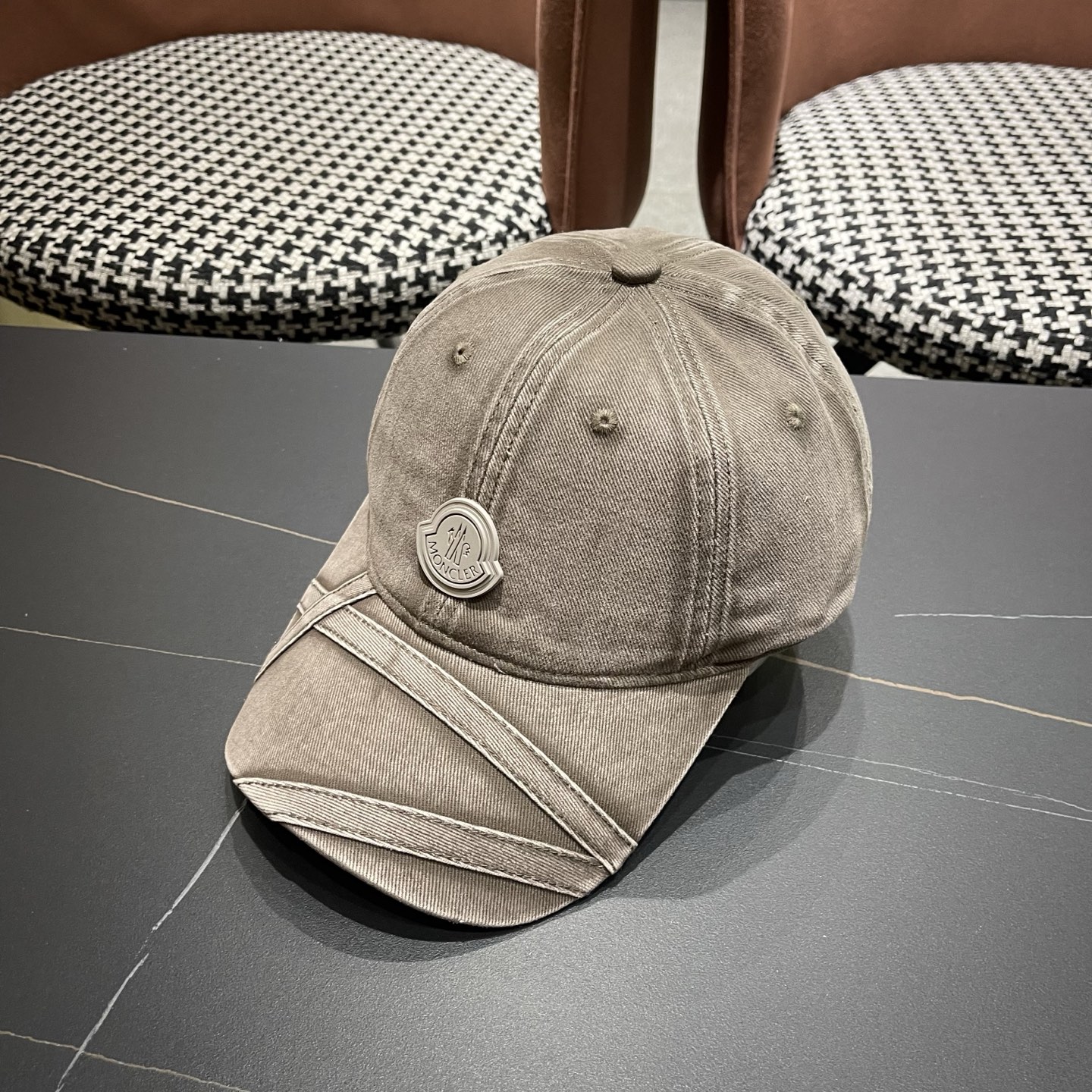 MONCLER蒙口新款洗水做旧棒球帽，男女同款，网红同款