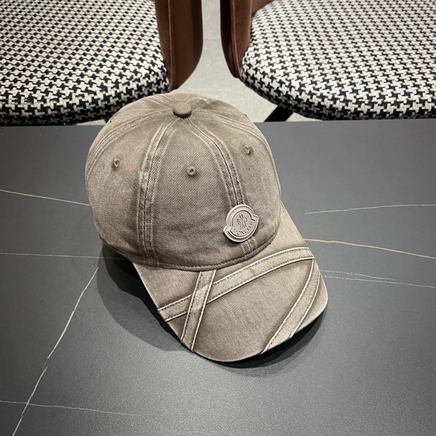 MONCLER蒙口新款洗水做旧棒球帽，男女同款，网红同款