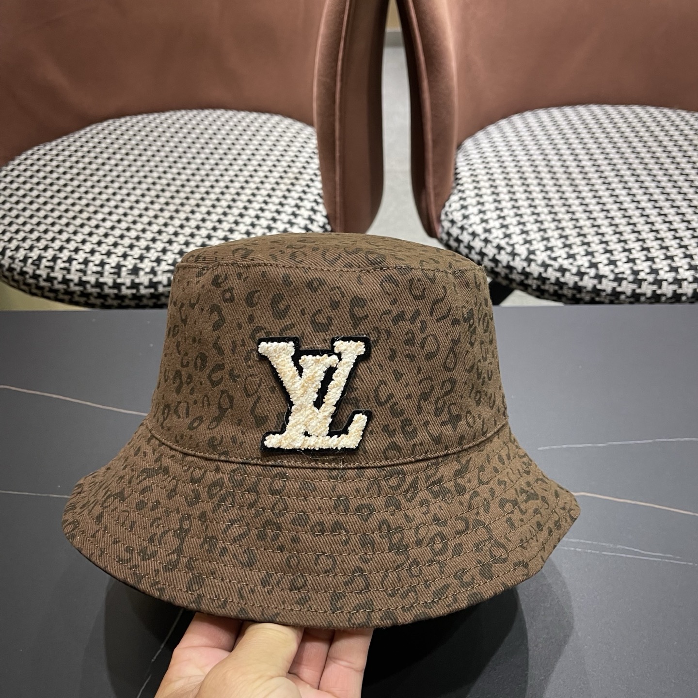 LV路易威登 新款豹纹渔夫帽女春季韩版时尚百搭显 脸小水桶帽素颜遮阳盆帽