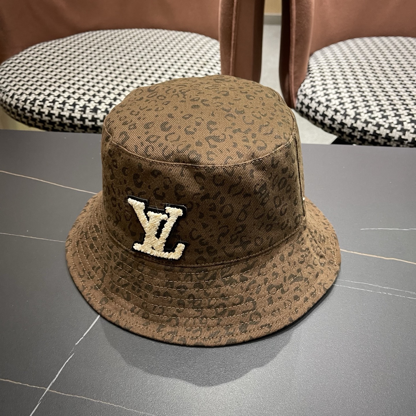 LV路易威登 新款豹纹渔夫帽女春季韩版时尚百搭显 脸小水桶帽素颜遮阳盆帽