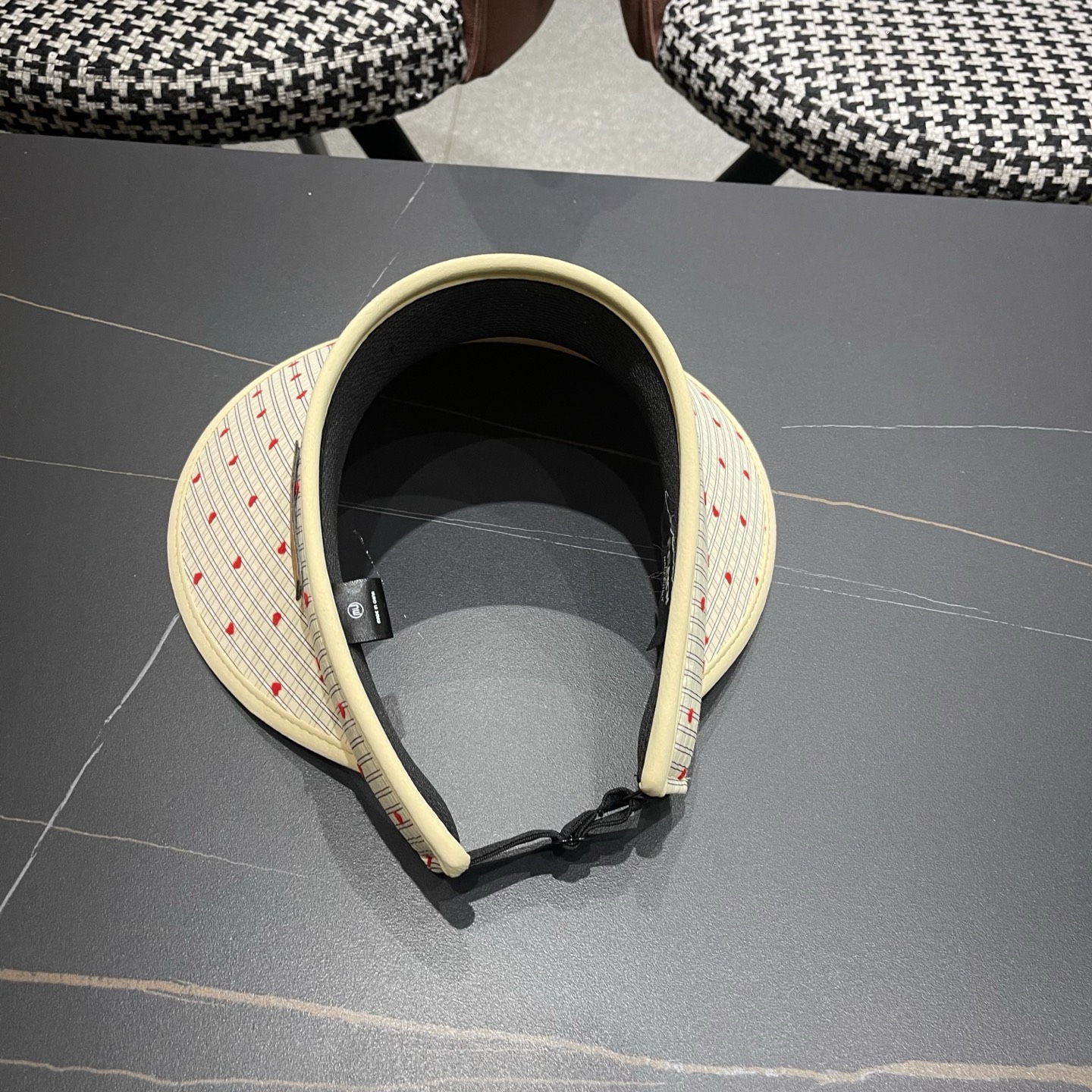 Fendi 芬迪 小清新粉色空顶帽女夏季新款大帽檐户外防紫外线遮阳防晒帽子