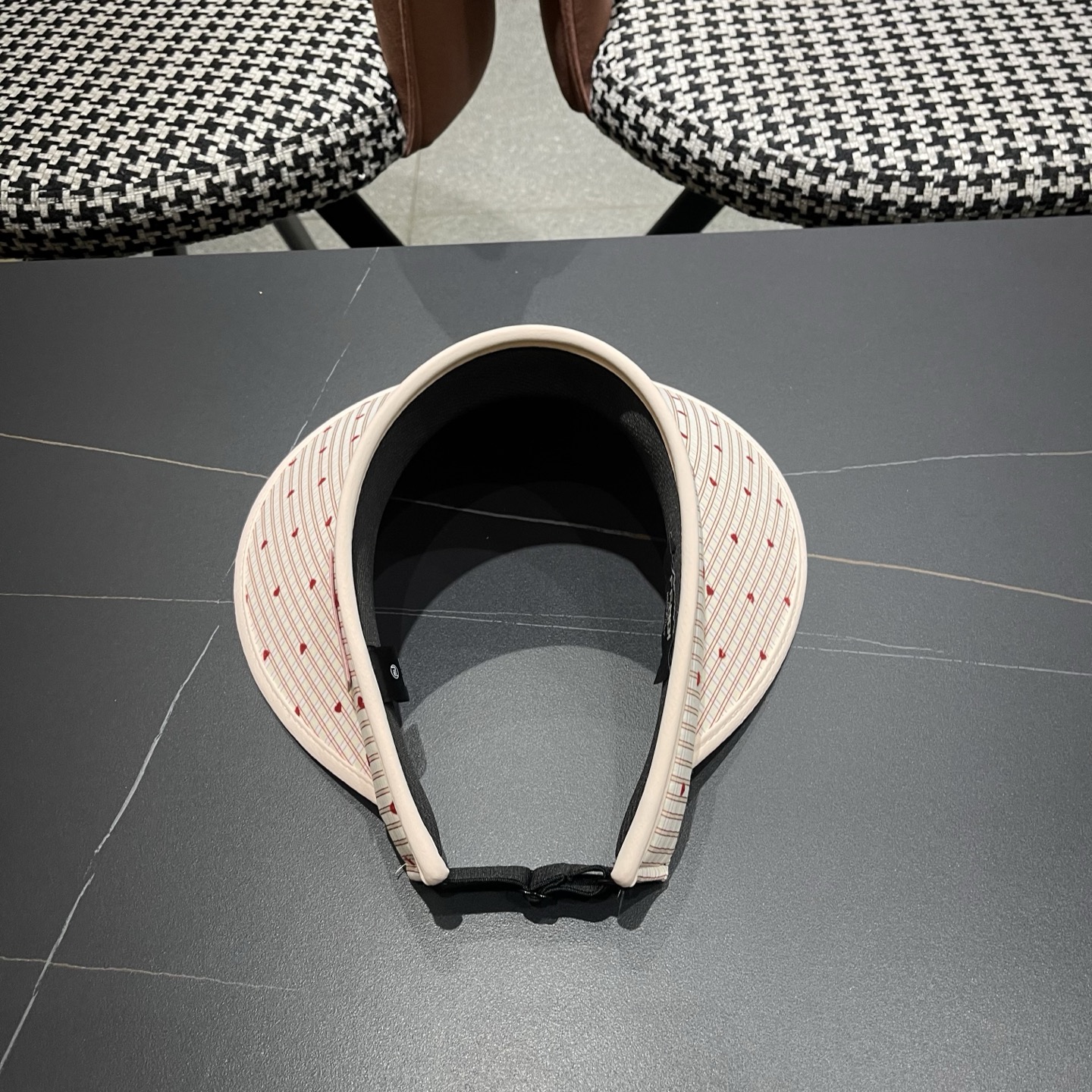 Fendi 芬迪 小清新粉色空顶帽女夏季新款大帽檐户外防紫外线遮阳防晒帽子
